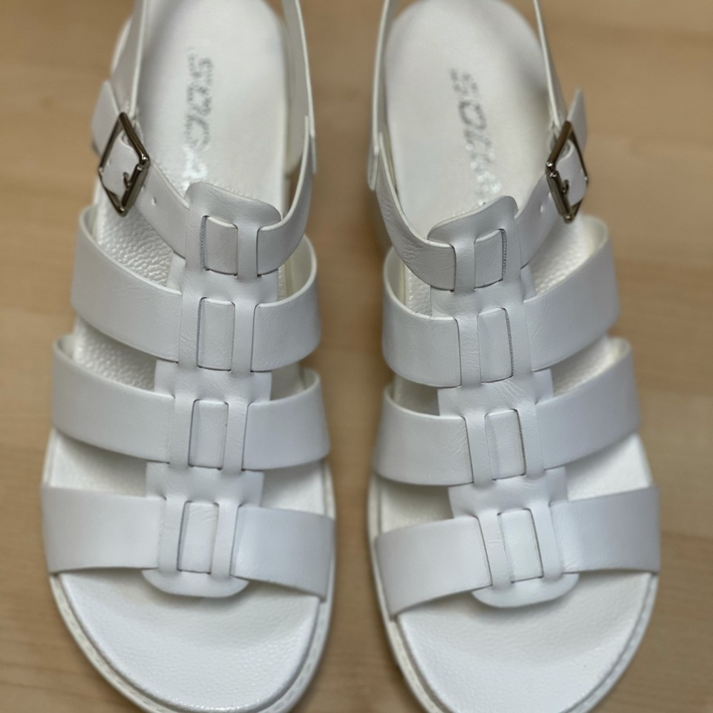 Chunky heel sandal - Picture 2 of 3